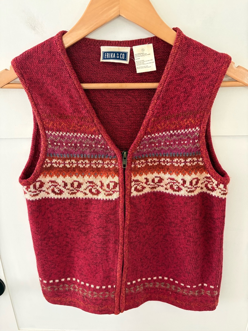 Erika & Co. Vintage Zippered Fair Isle Sweater Vest. Size Small.